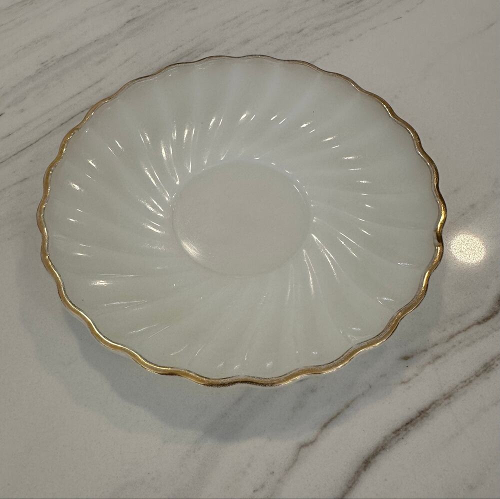 Vintage Anchor Hocking Suburbia Milk Glass Gold Trim Bread Dessert Plates Set 10